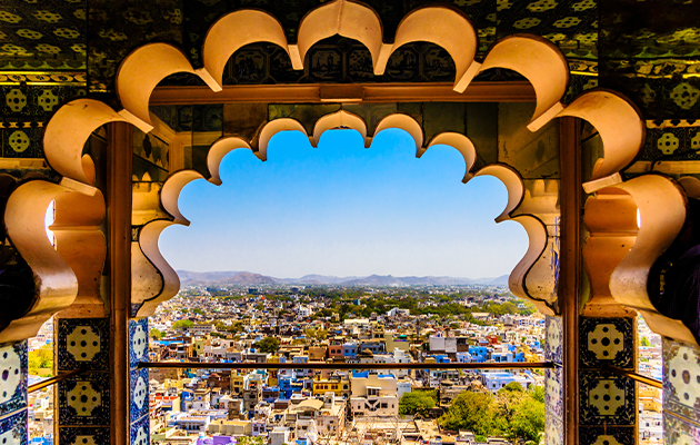beautiful-shot-udaipur-from-window-city-palace